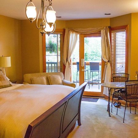 Tranquility Bay Waterfront Inn Sechelt Chambre photo