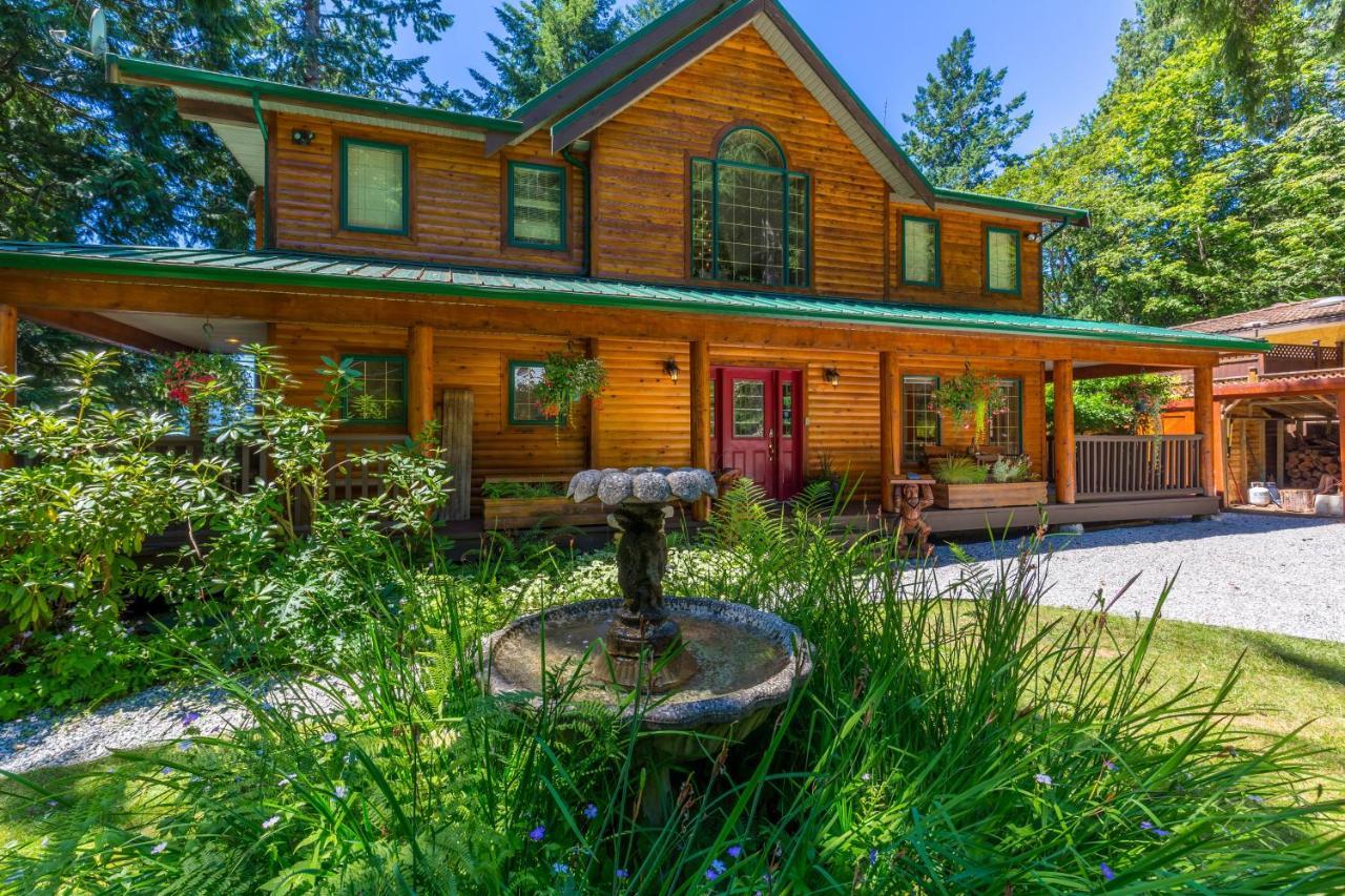 Tranquility Bay Waterfront Inn Sechelt Extérieur photo